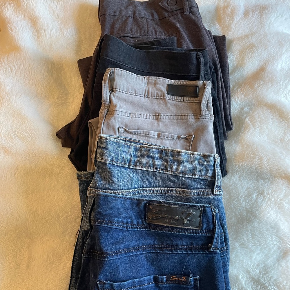Assorted Denim & Pant Collection! YOU GET ALL FIVE PAIRS OF PANTS IN LOT! 👖🏆👏